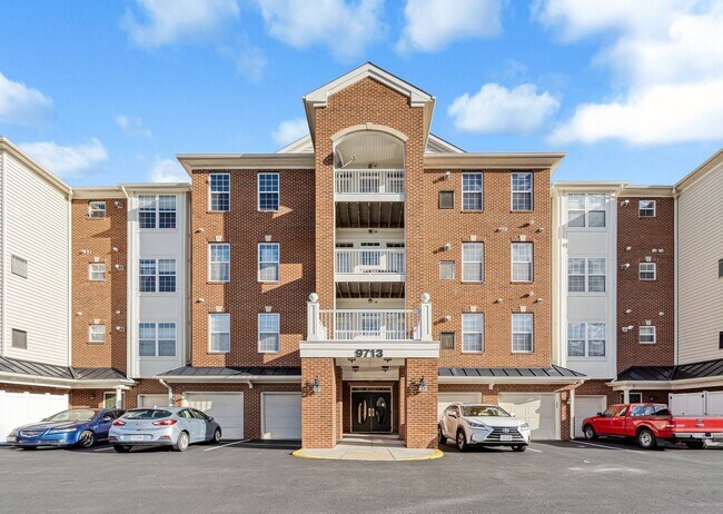 Primary Photo - Great 2 Bedroom; 2 Bathroom condo in Manas...