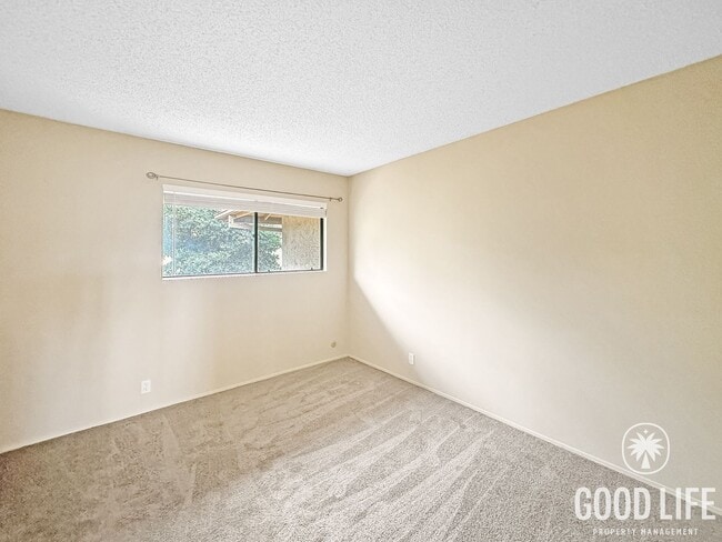 Building Photo - Charming 2-Story Santee Home with Private Patio, In-Unit Laundry & A/C