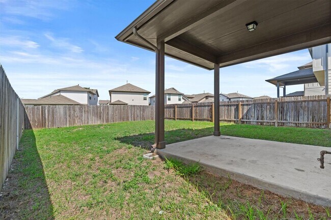 Building Photo - 520 Betty Ann Wy