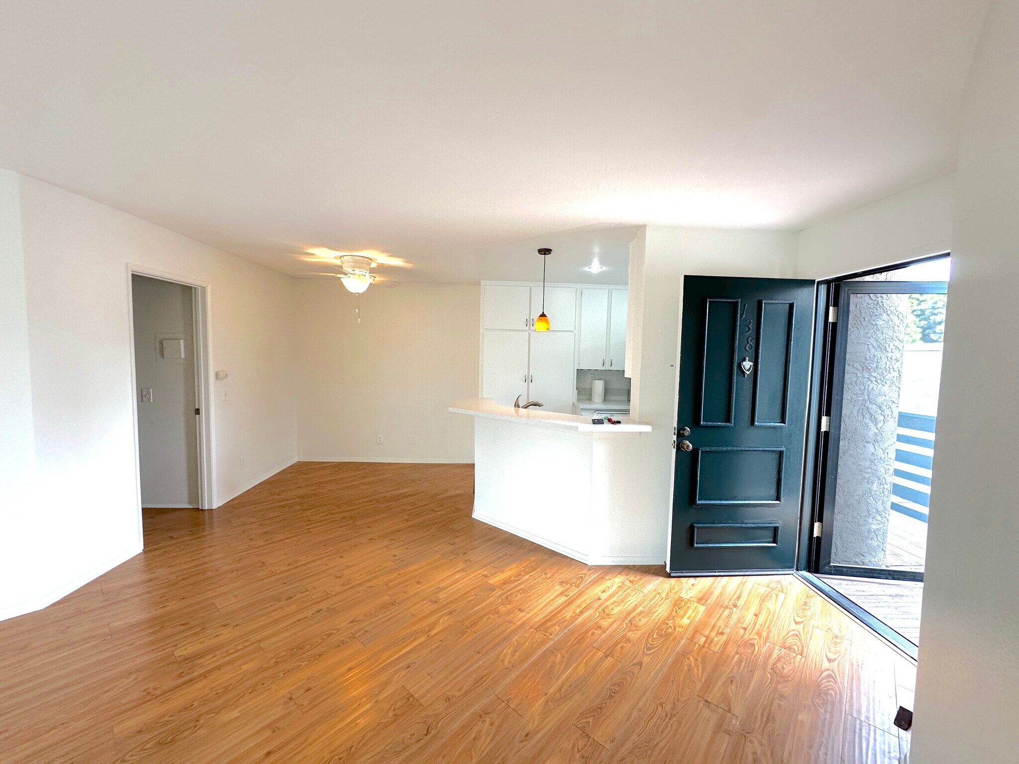 Building Photo - 9745 Mesa Springs Way