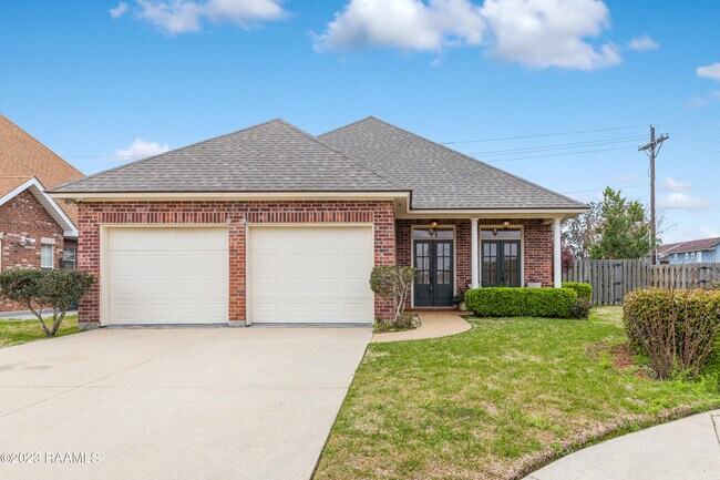 Building Photo - 126 Kingspointe Cir