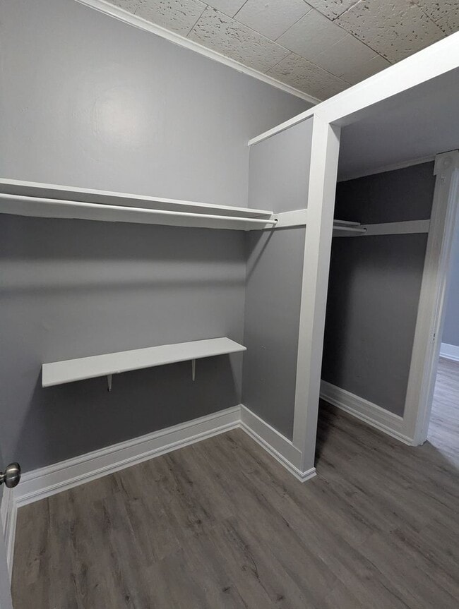 Building Photo - 33 Central Ave