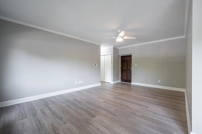 Building Photo - 750 S Dickerson St