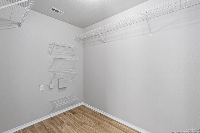 Building Photo - 4006 Wisteria Way