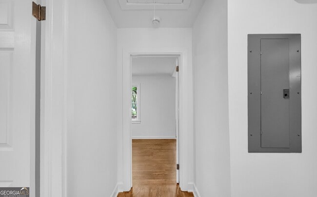 Building Photo - 5506 Alder Dr