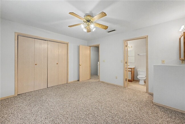 Building Photo - 1366 E Sequoyah Ct