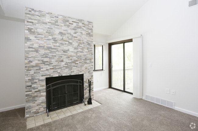 Upgraded Lofted Apartment - Alpine Slopes Apartments