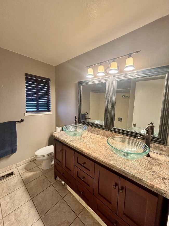 Building Photo - 16754 Aileen Way