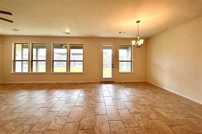 Building Photo - 25302 Farmdale Ln