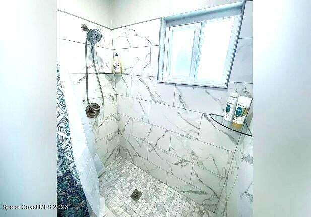 Building Photo - 2134 Pineapple Ave