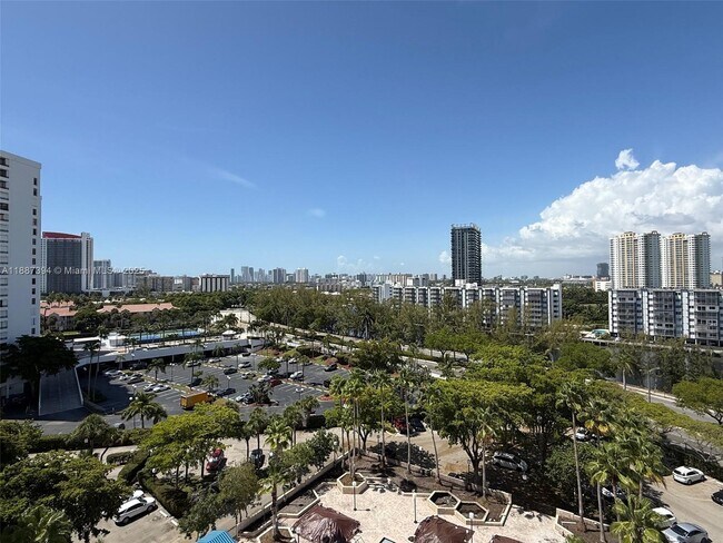 Building Photo - 500 Three Islands Boulevard