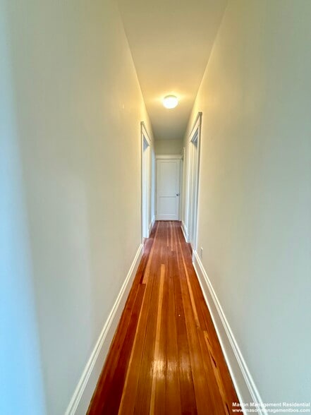 Building Photo - 68 Putnam St