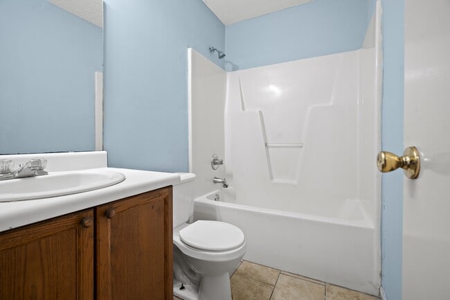 Building Photo - 1318 Harmony St