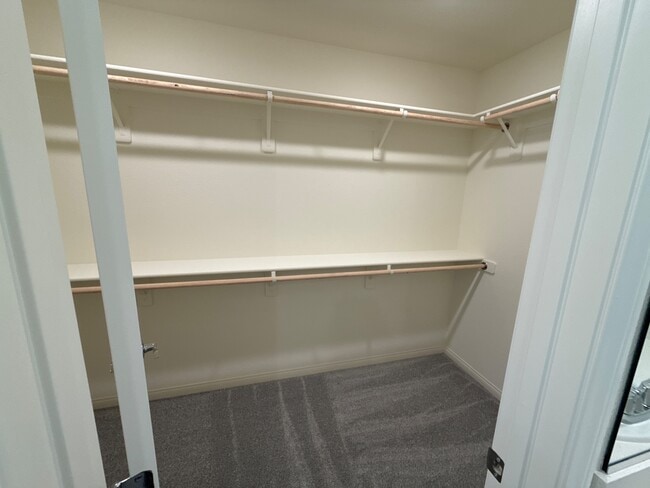 Building Photo - 10415 Ricordi St