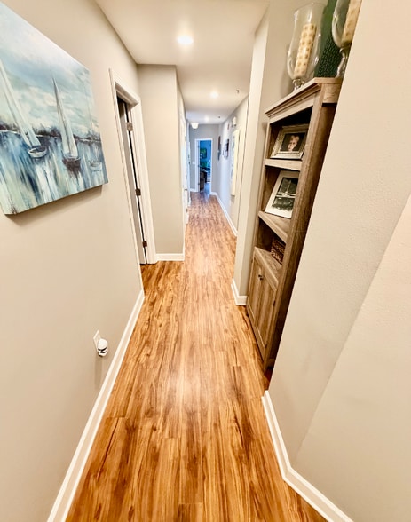 Building Photo - 113 Brooks St SE