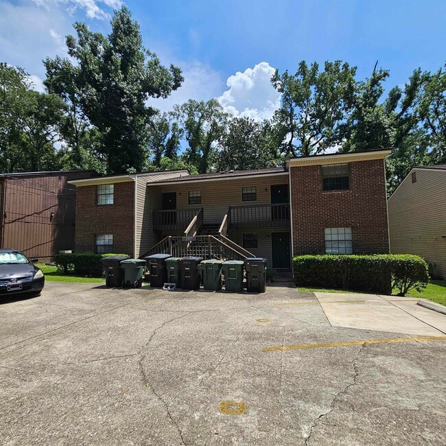 Primary Photo - 2927 Woodrich Dr