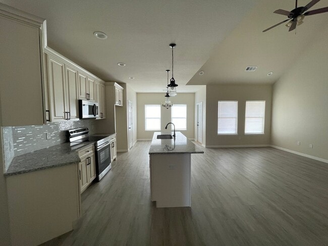 Building Photo - NEW BUILD Durant 4 bed 2 Bath 1 story sing...