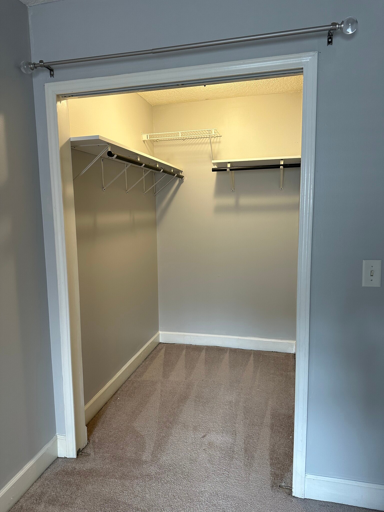 Building Photo - 104 Camellia Ct