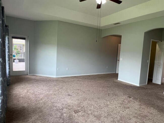 Building Photo - 3535 Somerset Cir