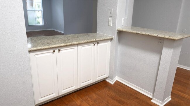 Building Photo - 501 S Moody Ave