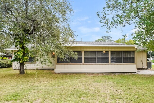 Building Photo - 6770 Belfast Ave