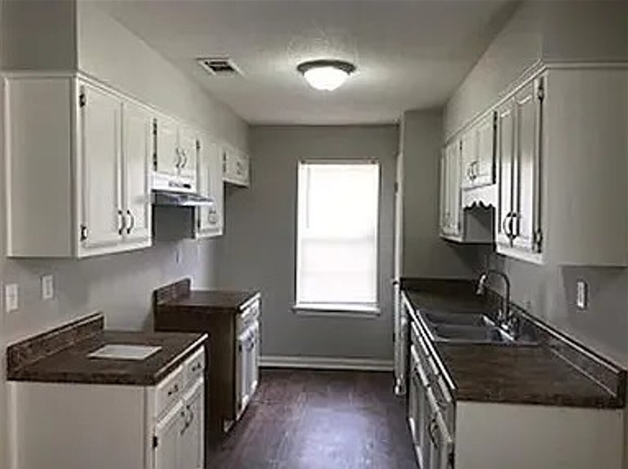 Building Photo - 3634 Dawnridge Cv
