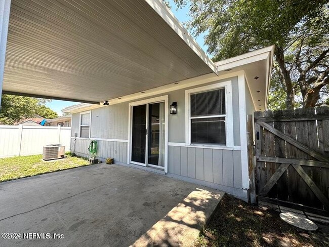 Building Photo - 8778 Buzz Ct