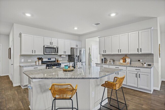 Building Photo - 20120 Andrew Johnson Dr