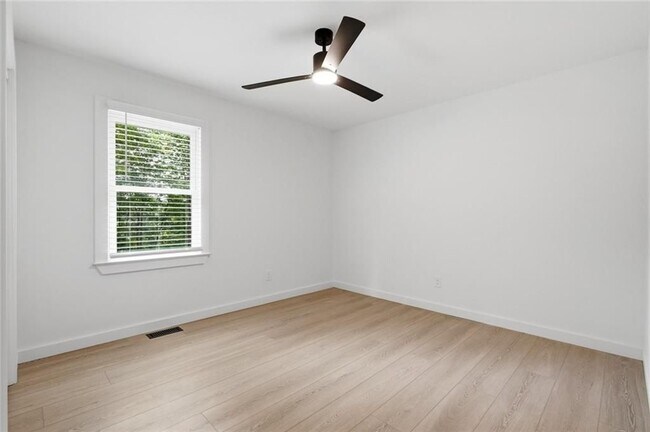 Building Photo - 26 Ridgeview Ct