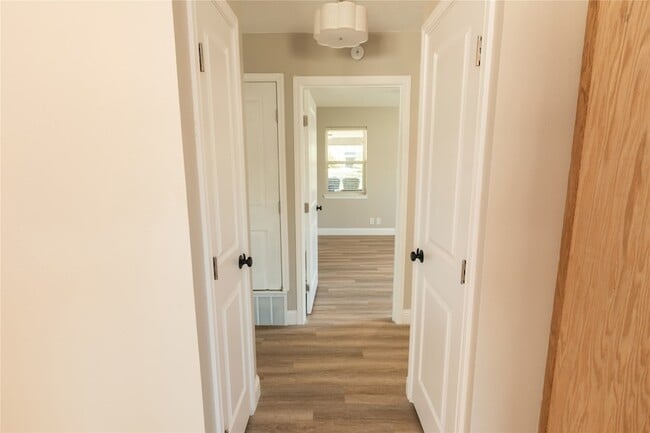 Building Photo - 602 N Morris St