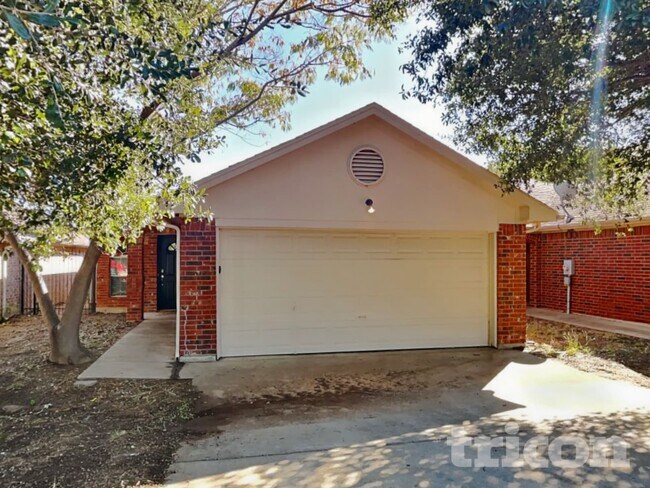 Building Photo - 700 Stribling Cir