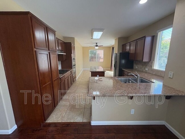 Building Photo - 5115 W Pianosa Ave