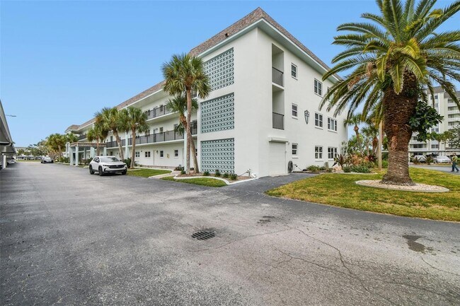 Building Photo - 8 Glencoe Pl