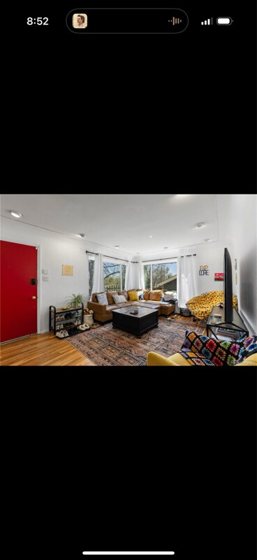 Building Photo - 111 S Perry St