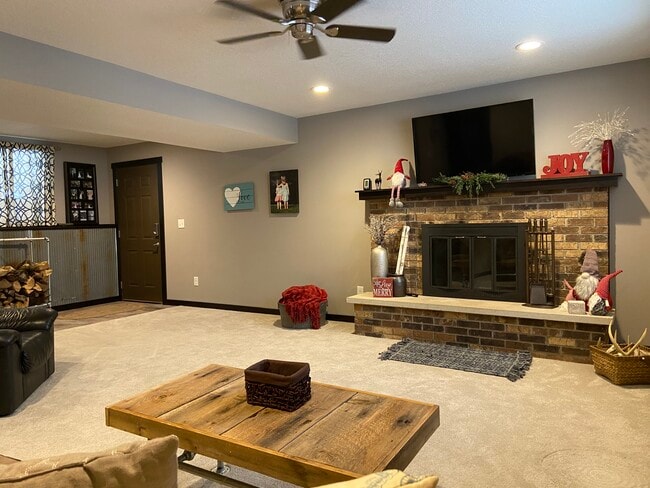 Family room - 224 4th St NW