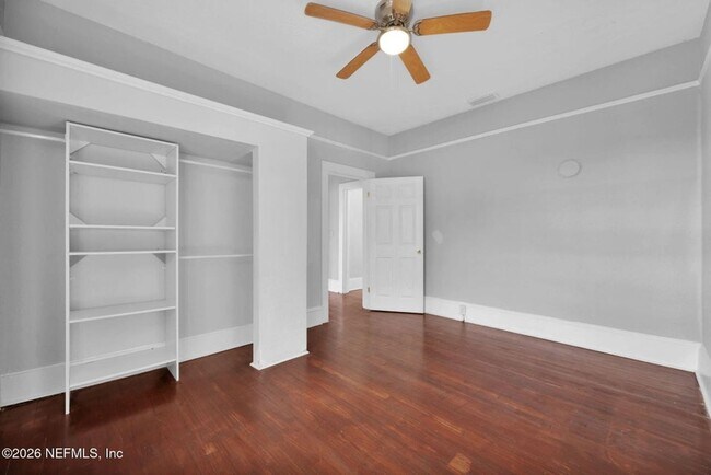Building Photo - 2517 Orion St