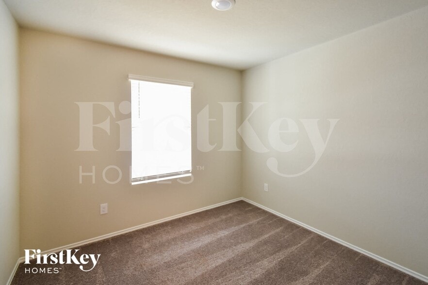 Building Photo - 10522 De Gonzalo Way