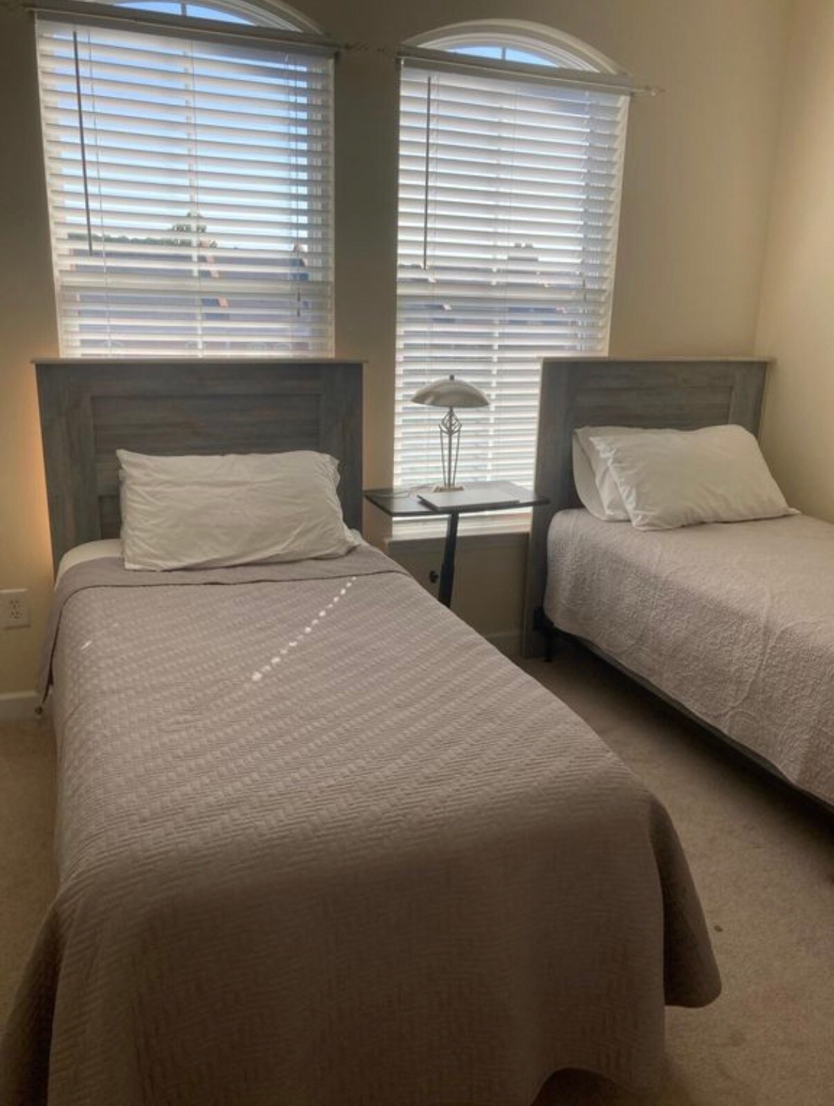 Building Photo - 2798 Howard Ave