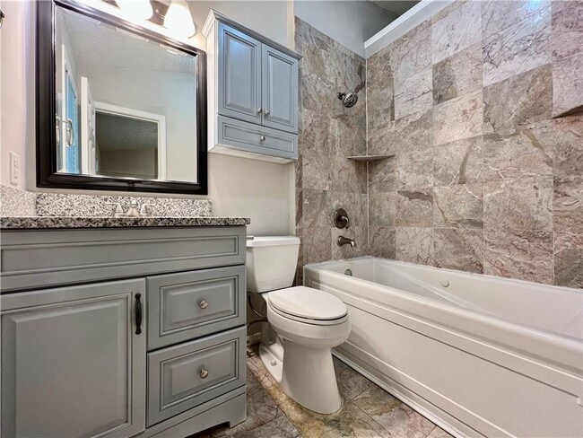 Building Photo - 1502 Queen Anne Ct