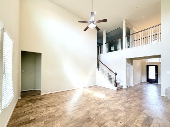 Building Photo - 16927 Wedgeside Pk