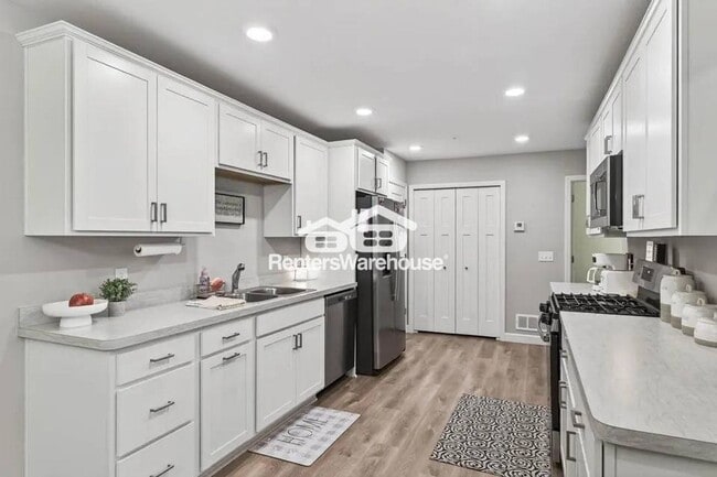Building Photo - 25584 3rd St W