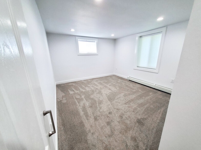 Building Photo - 3595 S Bannock St