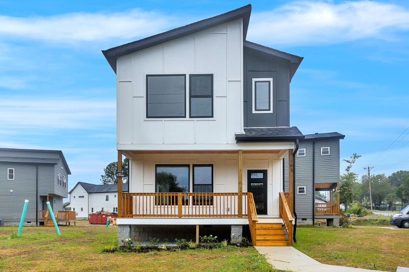 Primary Photo - 193 Paragon Mills Rd