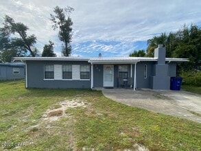 Building Photo - 707 Satsuma Ave