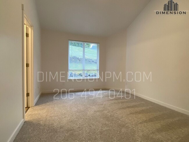 Building Photo - Stylish 4 Bedroom, 2 Bathroom Home with Great Layout