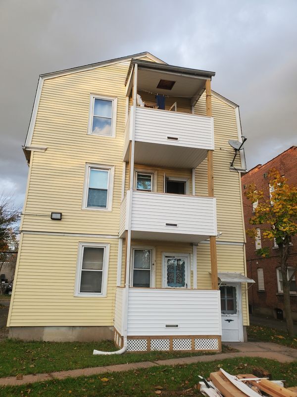 Building Photo - 35-37-37 Merrill St