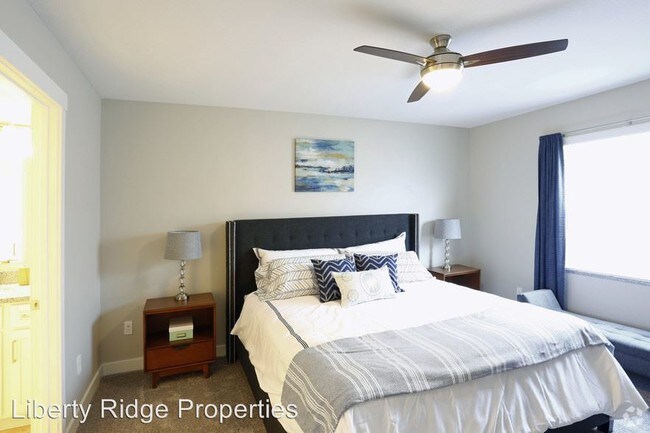 Building Photo - 107 Valor Dr