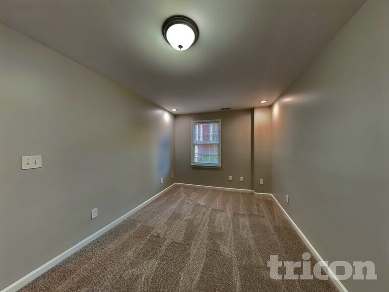 Building Photo - 3560 Erdly Ln