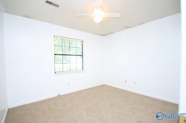 Building Photo - 118 Dexter Cir