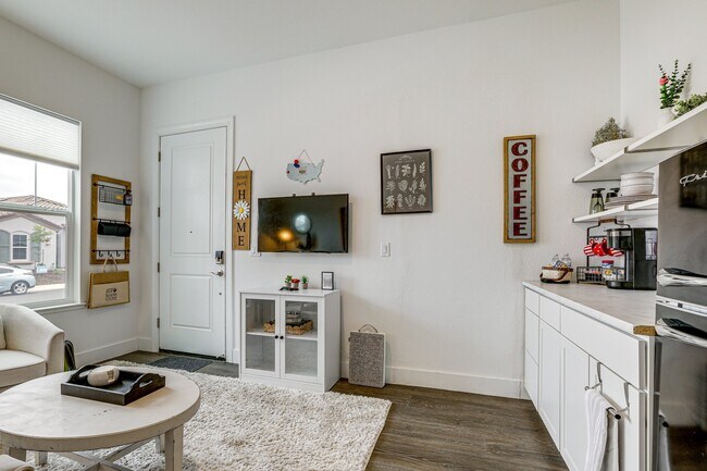 Building Photo - 4335 Hooded Crow Cir